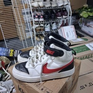 BUY 2 GET ONE FREE* Nike Court Borough 6y/7.5w